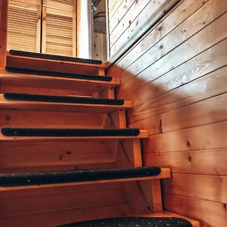 La Jolla Drewniane ホリデーパーク ヤロスワビエツ